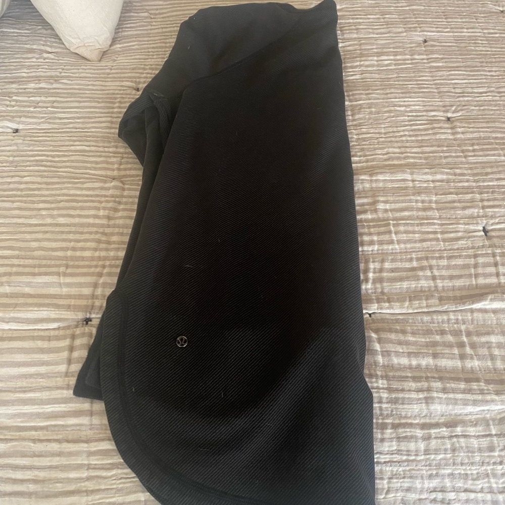 Lululemon Sweatshirt - Picture 3 of 3